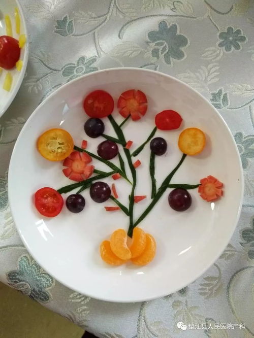 水果拼盘的魅力 色彩、营养与艺术的完美结合